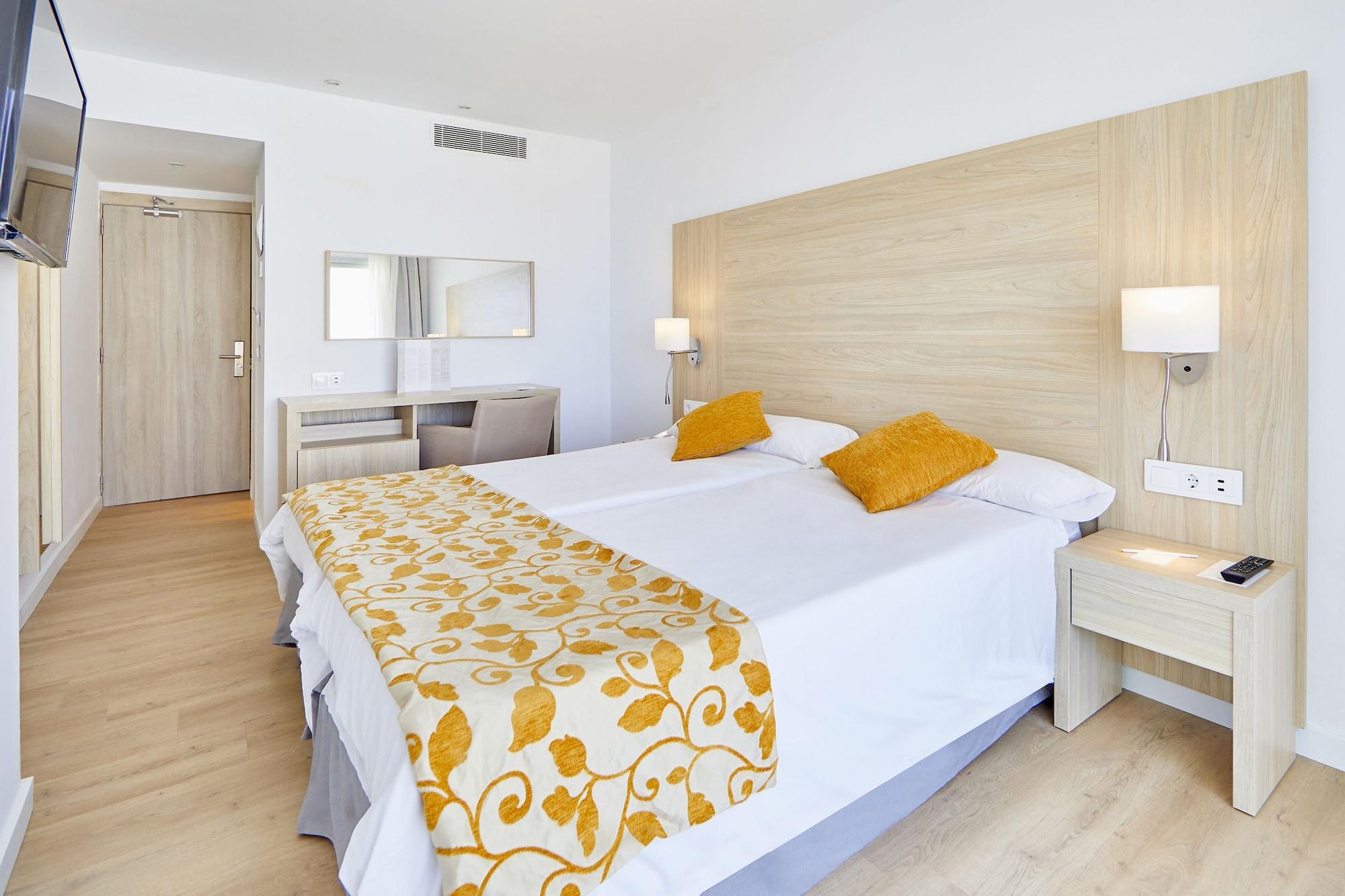 Hotel Ilusion Moreyo - Adults Only Кала-Бона Екстер'єр фото